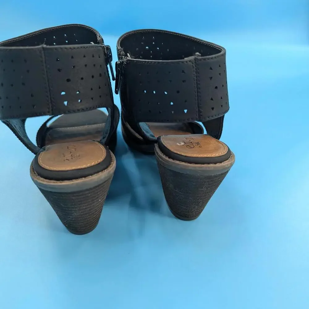 EUROSOFT TANNYN laser‎ cut double strap sandal NWOB Blk Size 8